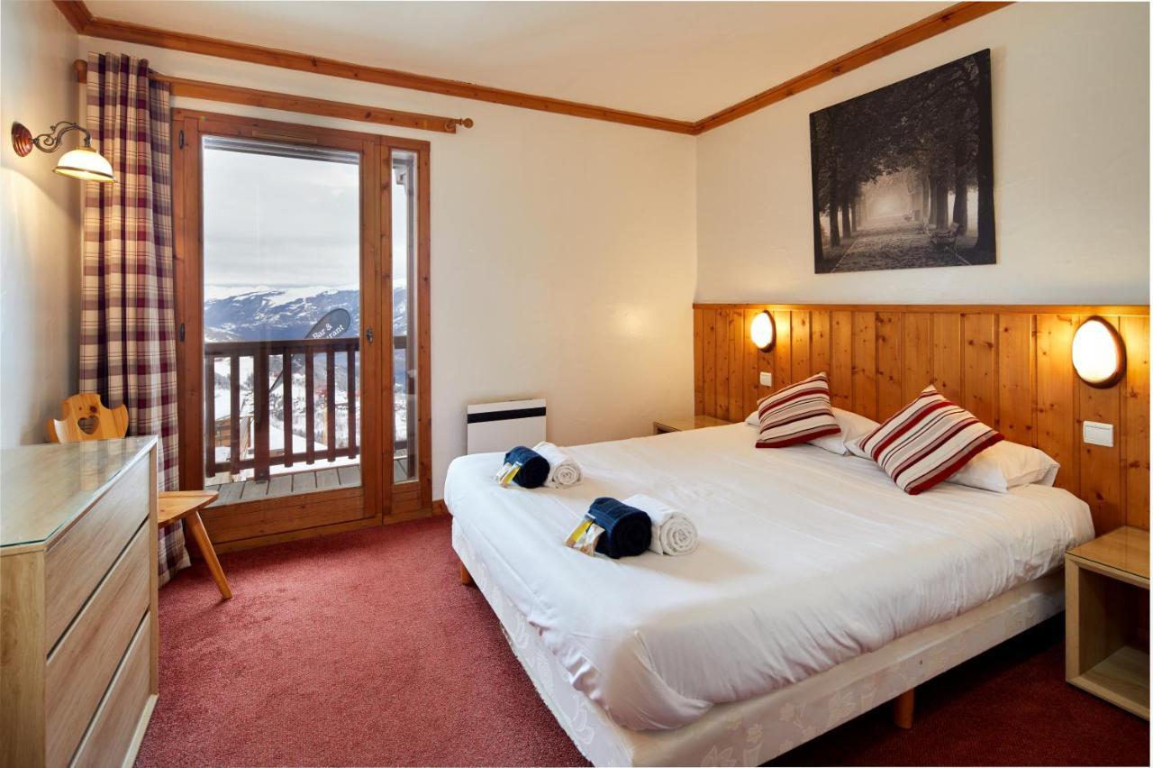 Hotel La Foret 佩塞楠克鲁瓦 外观 照片